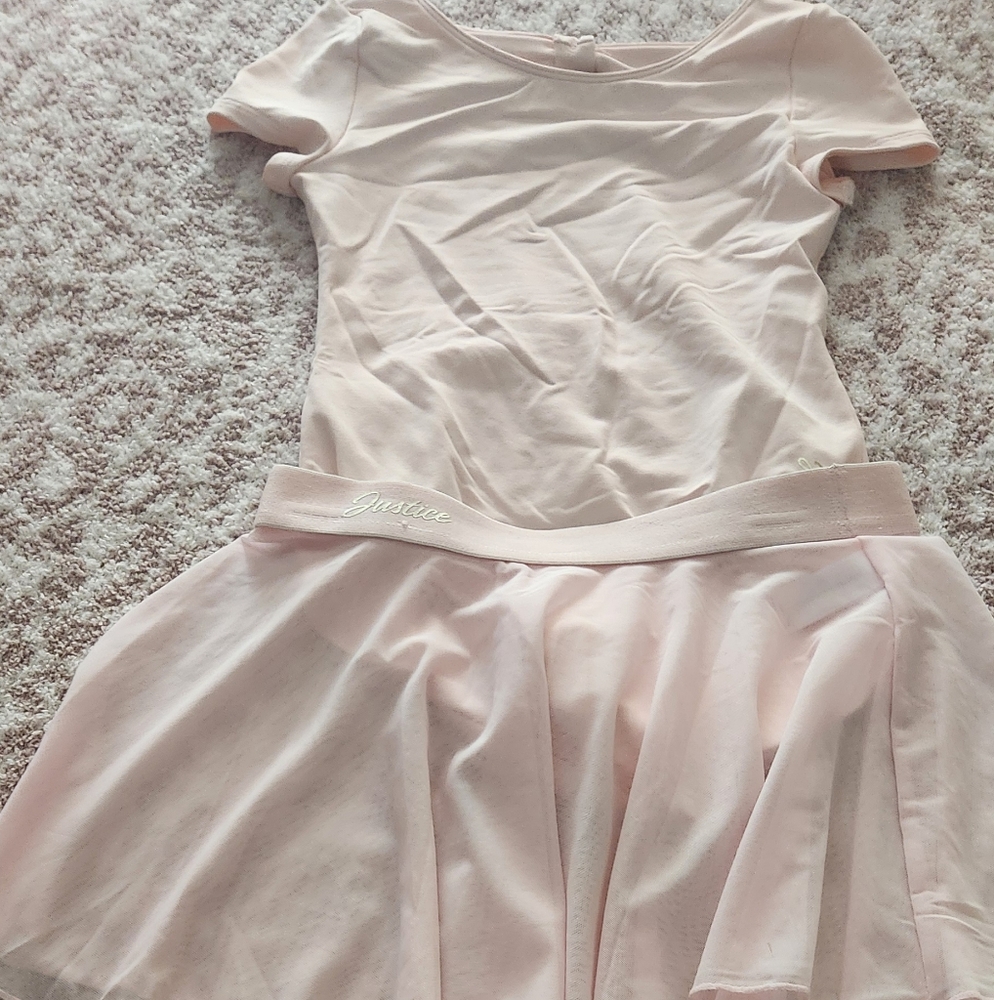 Short sleeve body suit and see through skirt